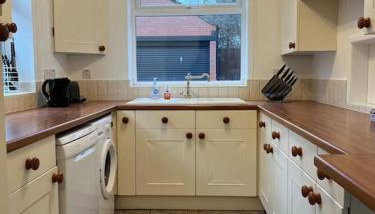 West Street House-Furnished Let - Foto 2