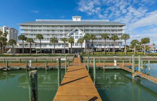 NEW Beach Condo 5 min walk to the Beach Sleeps 9 - Foto 2