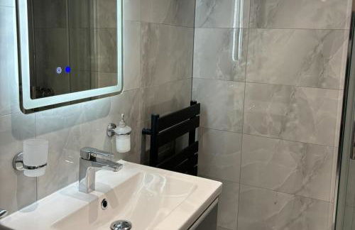 2 Bed-Sleeps 5-Free Parking-Pet Friendly - Foto 19