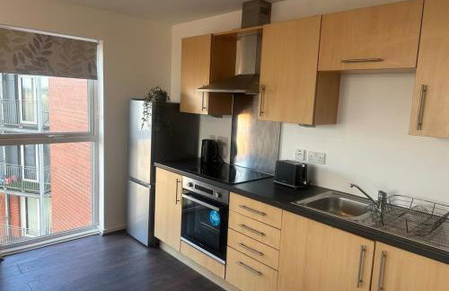 Comfortable 2-Bedroom Flat close Etihad and Coop Live - Photo 23