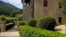 All'Acqua Santa, immersi nella natura - Foto 2