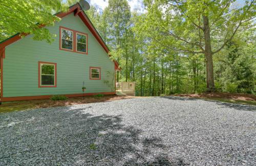 Blue Ridge Getaway with Hot Tub and Seasonal View! - Foto 33