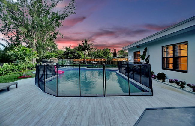 7 Br Home with Pool Gameroom & Soccer - Foto 5