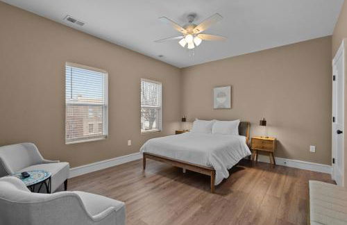 Bright Urban Comfort | JZ Vacation Rentals - Foto 1