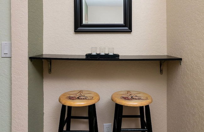 The Regal Hideaway - Photo 46