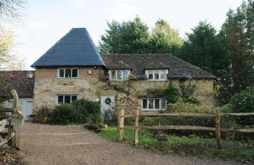 Stunning Oast House Retreat I Sleeps 12 I Countryside Setting - Foto 1