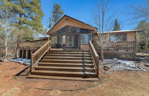 Country Club Cabin with Hot Tub - Foto 1