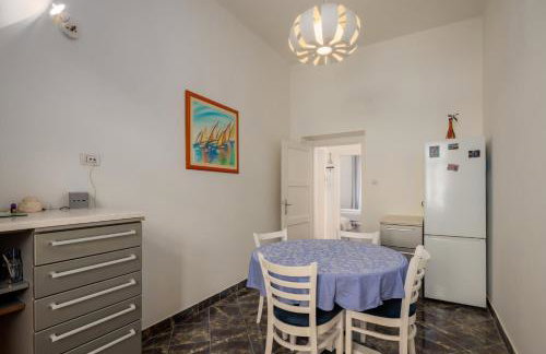 Top Location Downtown & Beach Bacvice Apartment - Foto 18