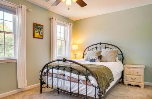 3 Mi to Megansett Beach Home with Pool and Game Room - Foto 25