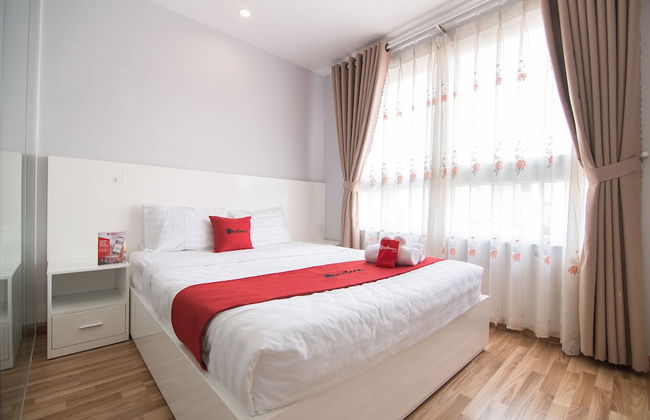 RedDoorz Plus near Tan Dinh Market 2 - Photo 32