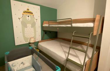 Villa ELi - Luxury Nature Getaway - Strategically located for Beach Exploration - Onsite Power for Electric Vehicle - Foto 36