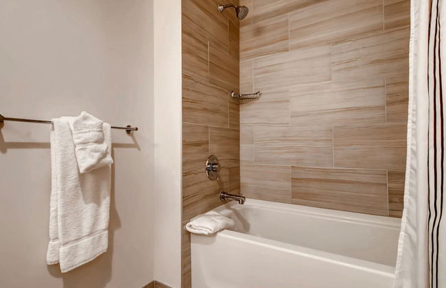 Bluebird Suites in Jersey City - Foto 37