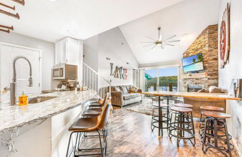 Penthouse Living In The Heart of the State Park - Foto 9