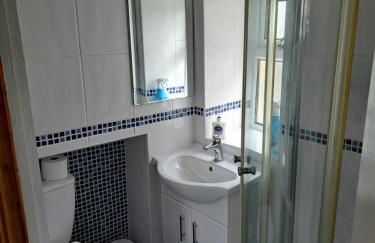 Rose Cottage Trecynon Traditional 2 bed cottage Zip World Beacons Bike - Photo 16