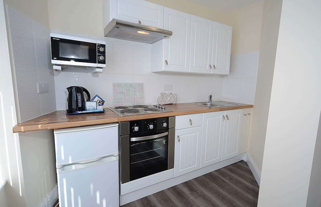 Twelve Holiday Apartments - Photo 10