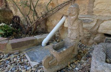 Period Thatched Cottage Towcester - Photo 67