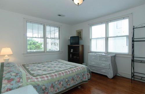 Craft Upper Unit by Bryant Real Estate - Foto 11