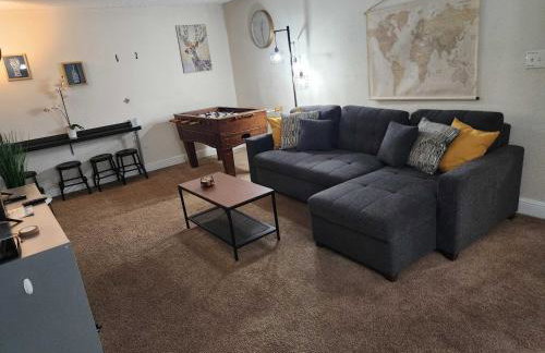 Beautiful 2-Bedroom Condo Near Universal and other Orlando Attractions, King Bed & Wi-Fi - Foto 3