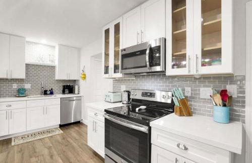 Ocean - 5 Beds Retreat with Pickleball, Arcade, Grill & Beach Access! - Foto 37