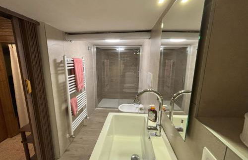 Villetta con taverna, palestra, lavanderia, giardino - Foto 33