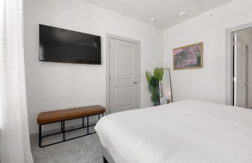 Bright Spacious 2BR 2BA Open Layout - Foto 23