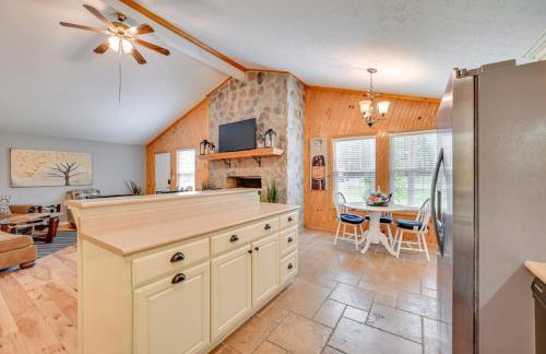 Access to Rough River Lake! Family Home with Deck - Foto 10