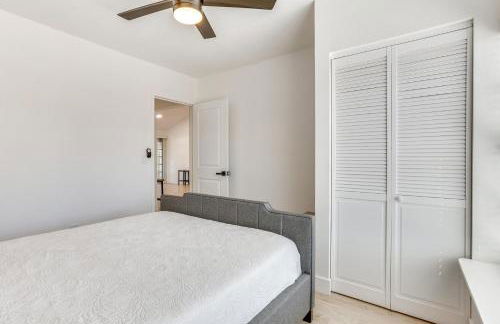 Pool, Basketball and BBQ! Glendale Group Getaway - Foto 18