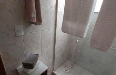 Imóvel inteiro aconchegante, perto de tudo! - Foto 10