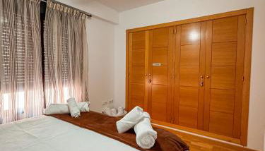 "Susurros de la Piedra Escrita" - Foto 2, wardrobe