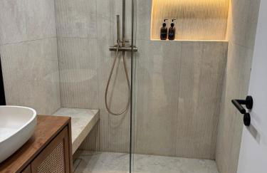 Appartement avec terrasse et parking centre St-Tropez - Photo 21