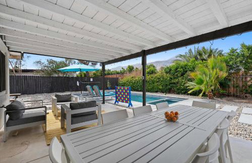 Hacienda Hideaway 3BR Desert Oasis w Pool Spa & Firepit - Foto 1