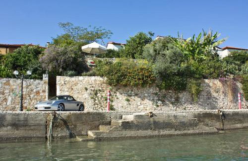 KIVERI 1876 traditional seafront cottage - Photo 60