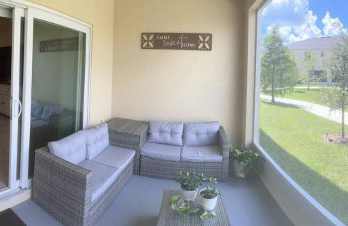 Luxurious Farm Style House - Foto 37