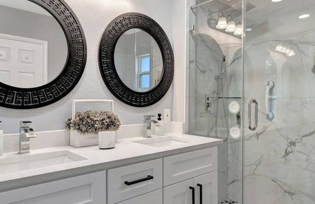 4b 2b w Hot Tub BBQ Firepit 9mins to Beach - Foto 17