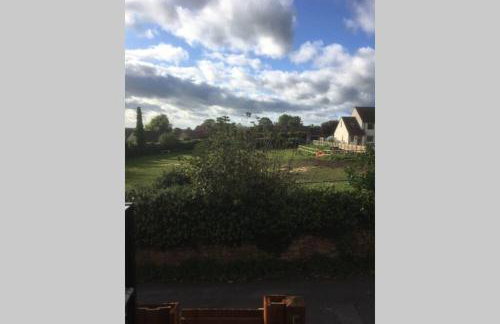 Comfy New Self Contained 1 Bed Flat - Modern! - Photo 31