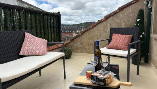 Ático luminoso con terraza - Foto 2