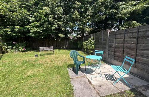 Oldham Bungalow Retreat: 2BD Peaceful Comfort - Foto 23