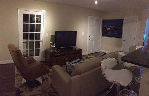 2 bd 1 bth near DC! 7081 - Photo 10