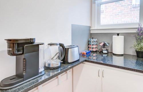 HEART of OLD TOWN Historic 2 BR Walk to KING ST - Foto 23