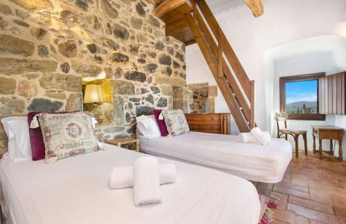 Casa Torre Cruilles Big, Stylish, Modernized 'Castle' Prime Costa Brava with AC - Foto 3