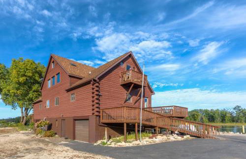Custom Waterfront Lodge, 4 bed, 4 Bath, Sleeps 12! - Foto 46