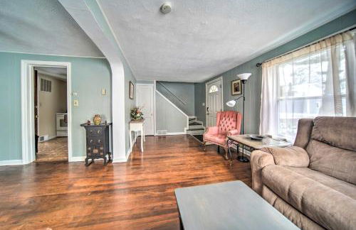 Eastlake Home with Patio Less Than 1 Mi to Lake Erie! - Foto 6