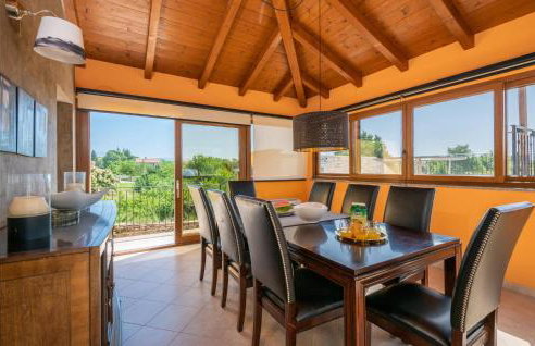 Awesome Home In Sumber - Foto 5