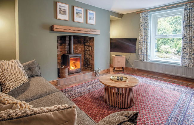 Hill House - 4 Bedroom - Llanrhidian - Photo 52