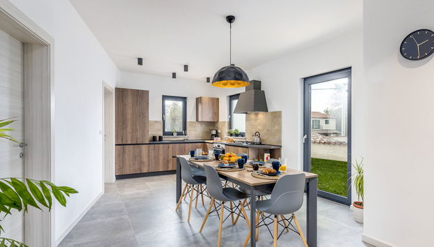 Kitchen / Dining Room