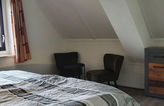 Nice Holiday Home with Sauna & Hot Tub near Wadden Sea - Foto 4