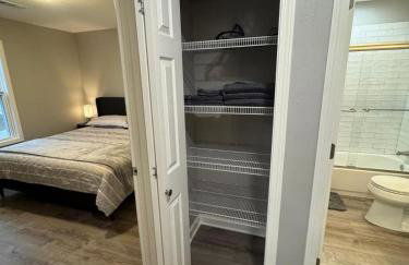 Spacious 2BR Apt with Balcony and 2 King Beds Sleeps 6 - Foto 6