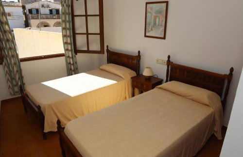 Apartamentos Llevant - Foto 10