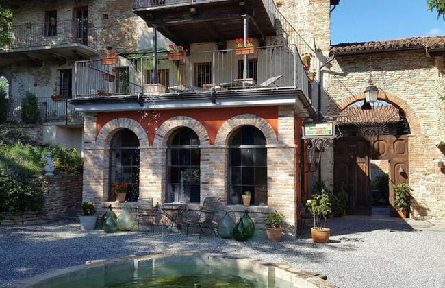 Mansion in Langhe With Pool and Winery Charm - Foto 26