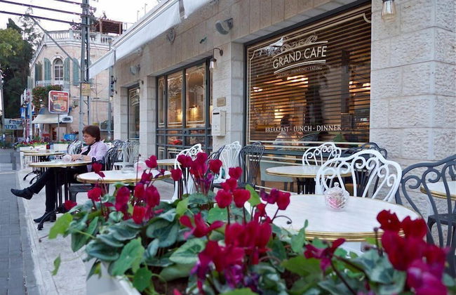 Rafael Residence - Photo 36